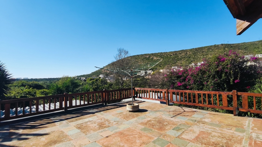 5 Bedroom Property for Sale in Island View Western Cape